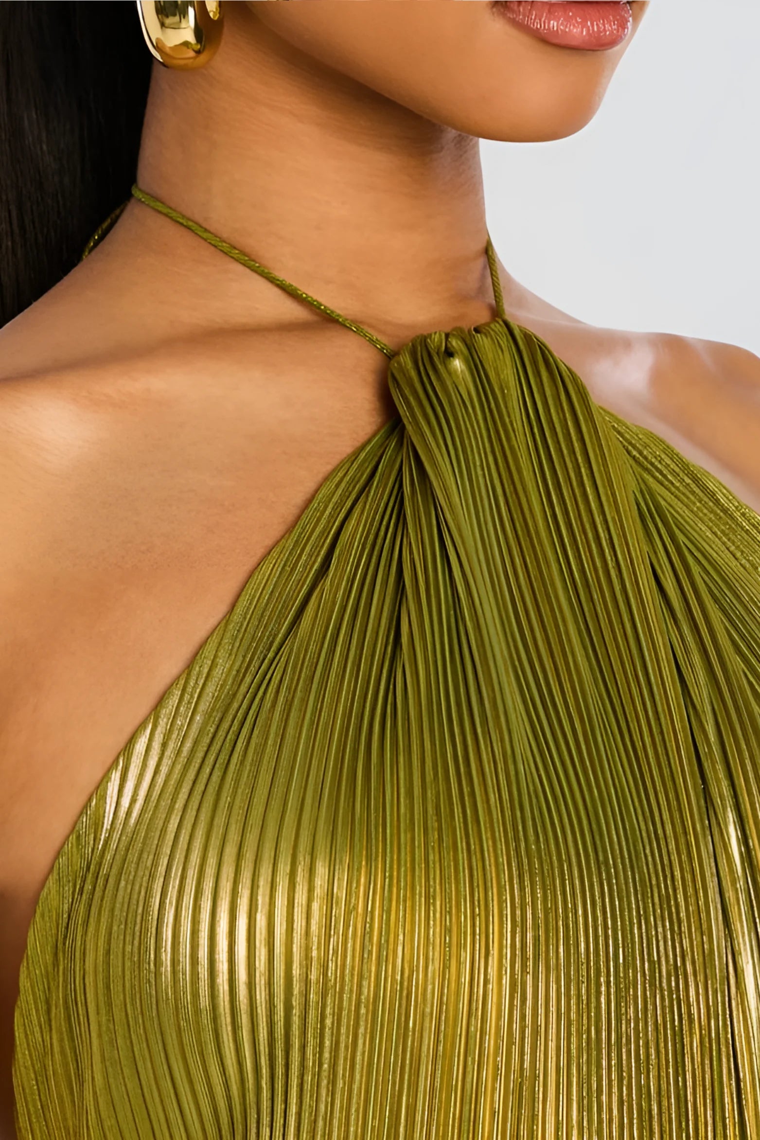 Thalia – Vestido Maxi Peridoto Metálico