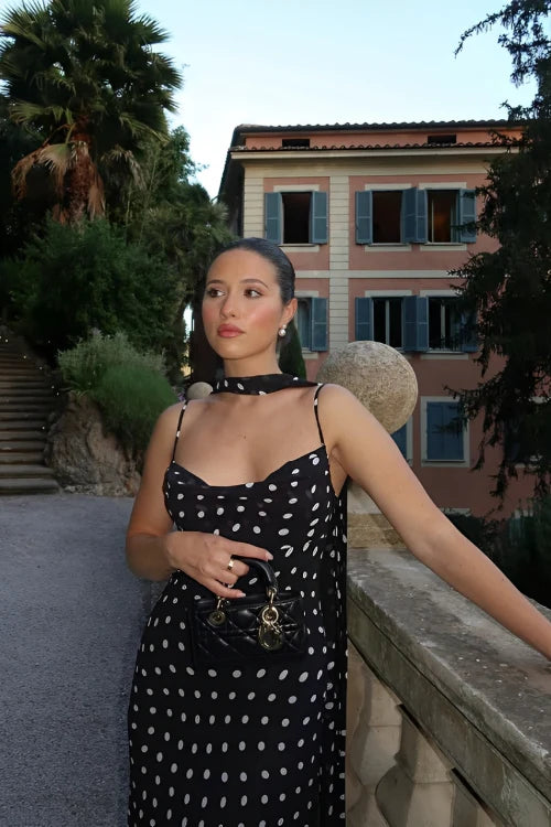 Lucía – Vestido Maxi de Lunares con Volantes